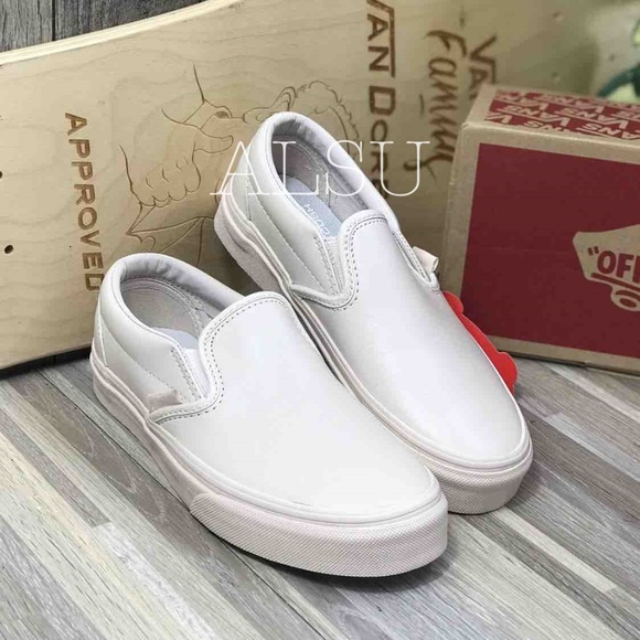 vans leather slip on kids